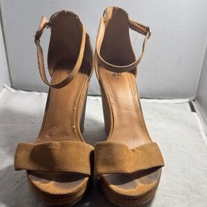 H&M Women's camel Colored vegan suede  Wedge Sandals size 41
